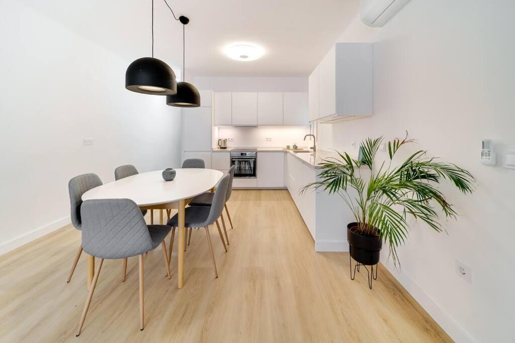Esplendido Apartamento En El Centro Malaga Luaran gambar